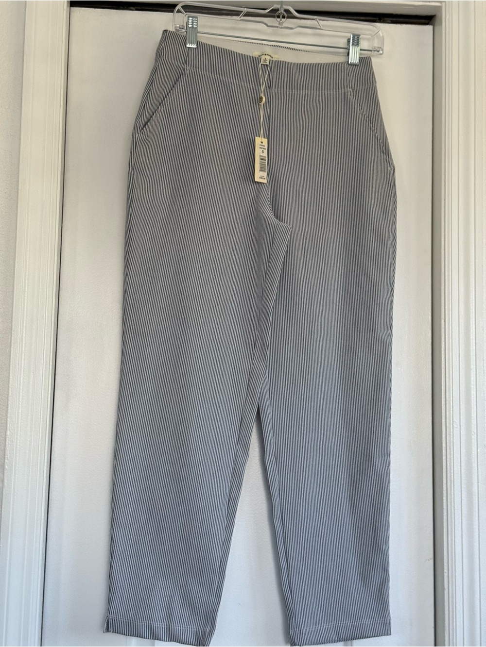 Max Studio Women's Ankle Cropped Pinstripe Pants - Gray